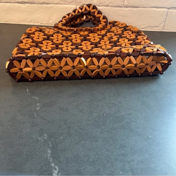 Wooden daisy macrame handbag - Picture 7 of 13